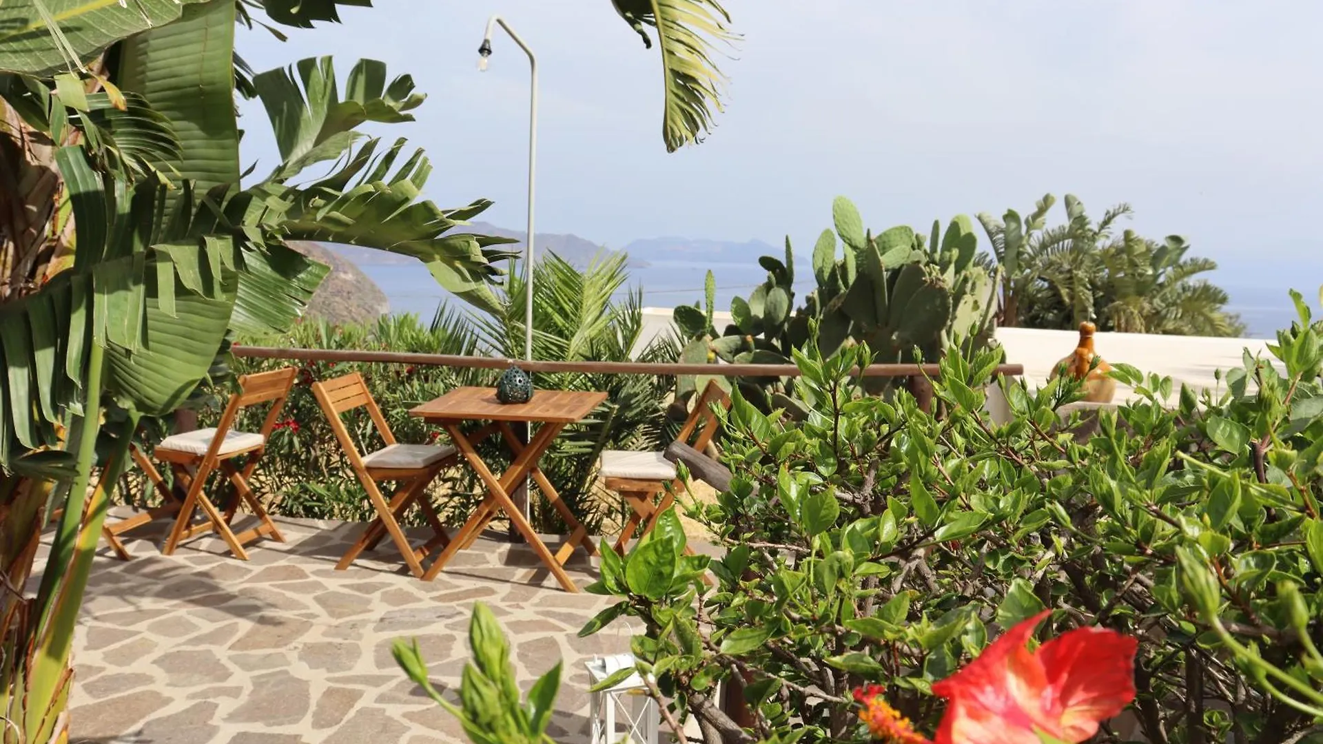 Case Il Mandorlo - immersi nella natura e terrazzi vista mare Leni Casa vacanze